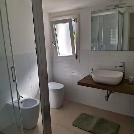 Lucia Villa Palerme
