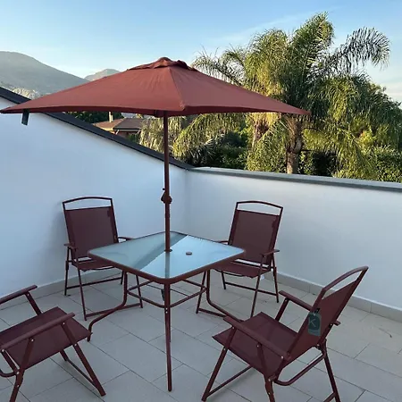 Lucia Villa Palerme